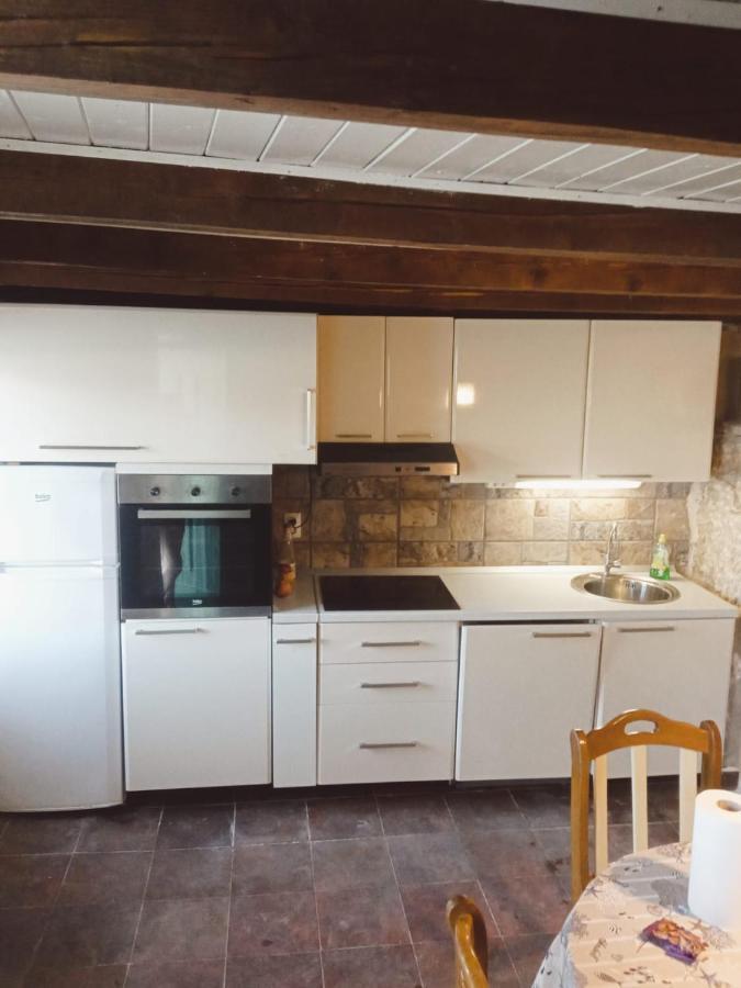 Holiday Home - Pavenka Donje Selo na Šolti Eksteriør bilde