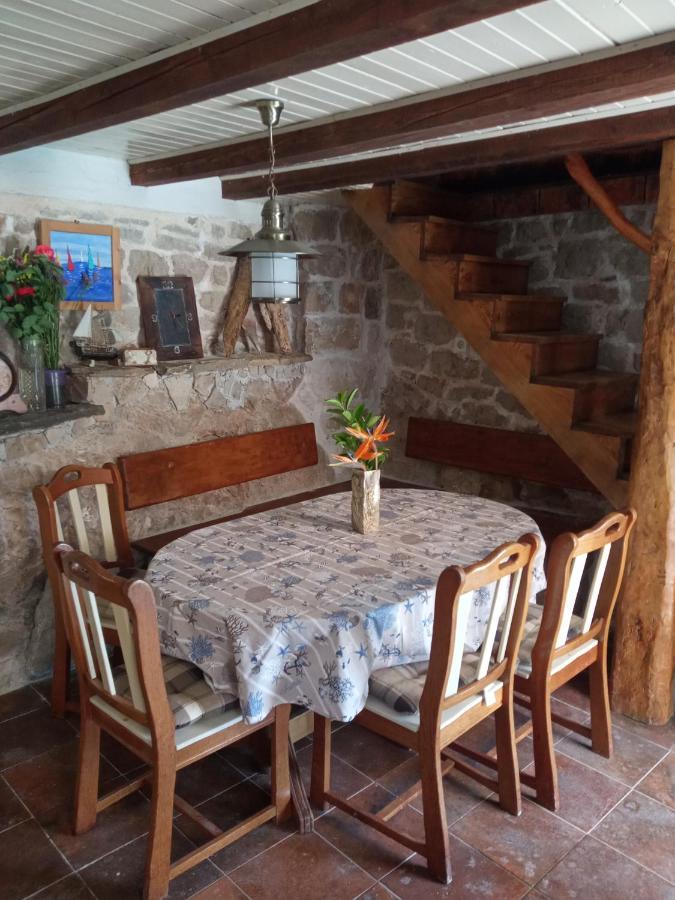 Holiday Home - Pavenka Donje Selo na Šolti Eksteriør bilde